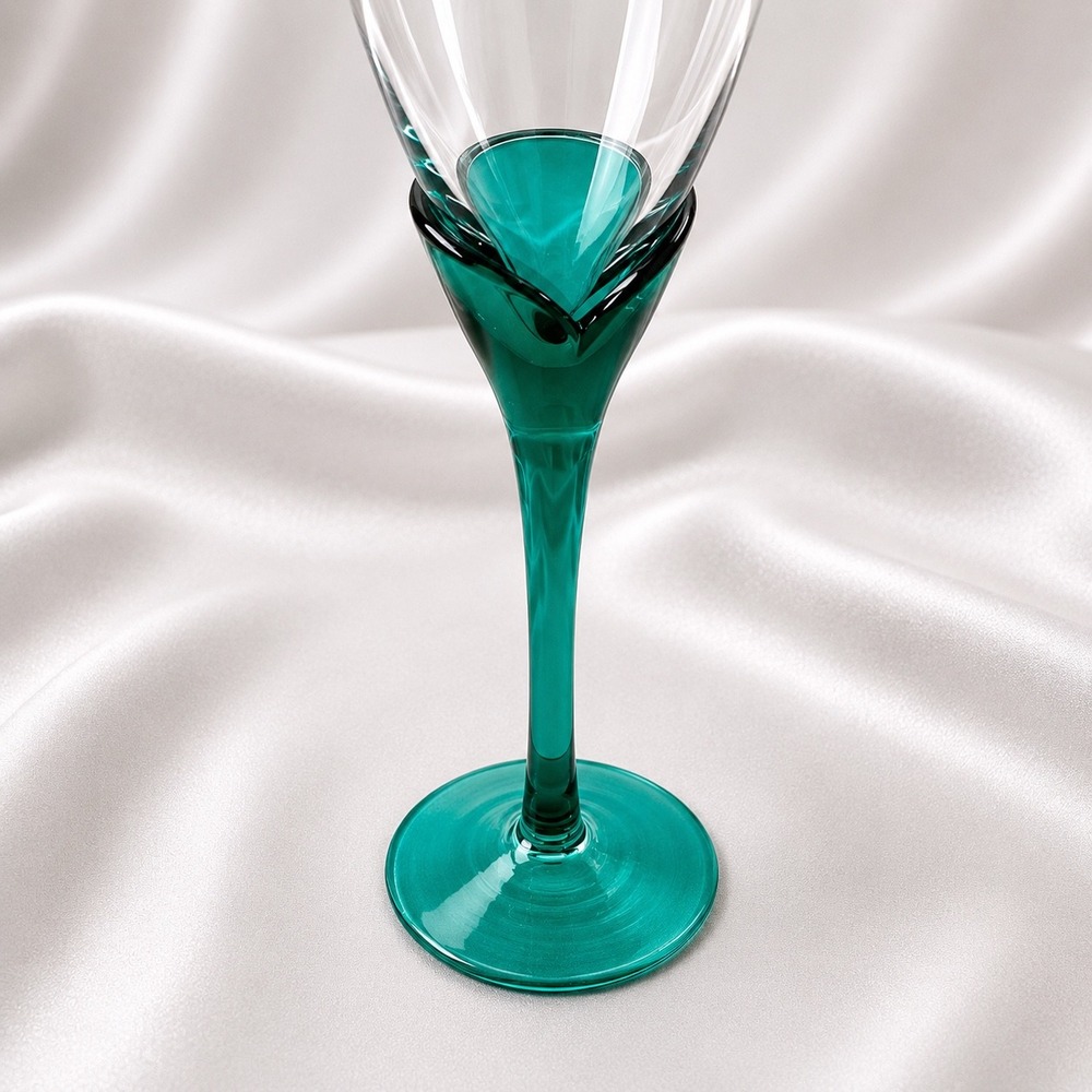 Libbey Domaine Juniper Green Champagne Flutes Set of 4 Green Stem 9.75 inch - Picture 3 of 16